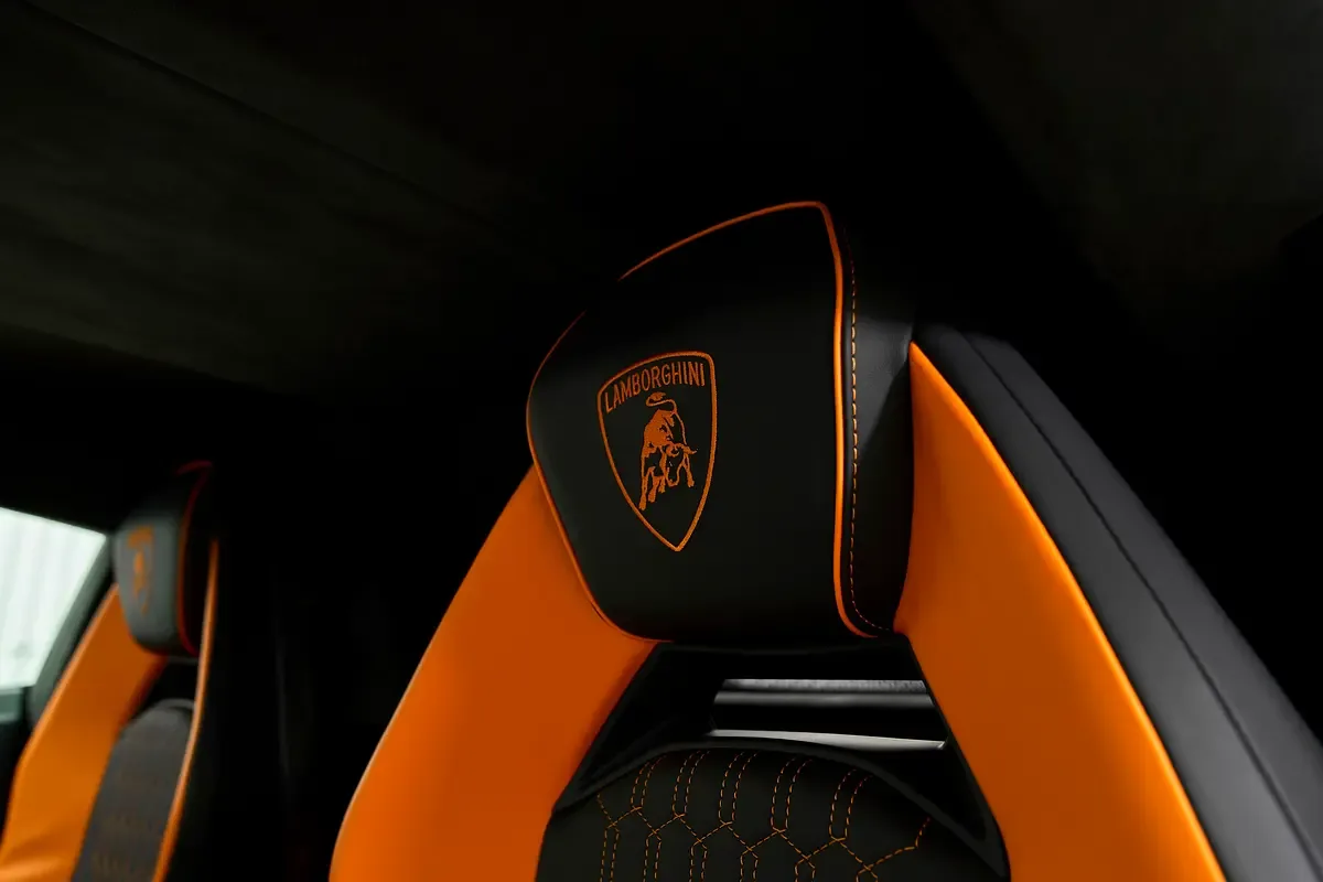 Lamborghini Revuelto 6.5 AMT 4WD (1015 hp) - 18
