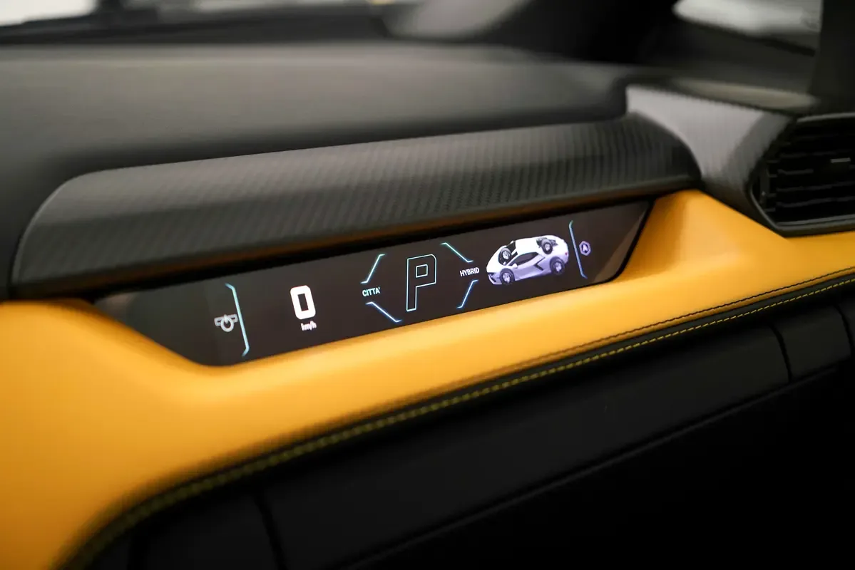 Lamborghini Revuelto 6.5 AMT 4WD (1015 حصان) - 14