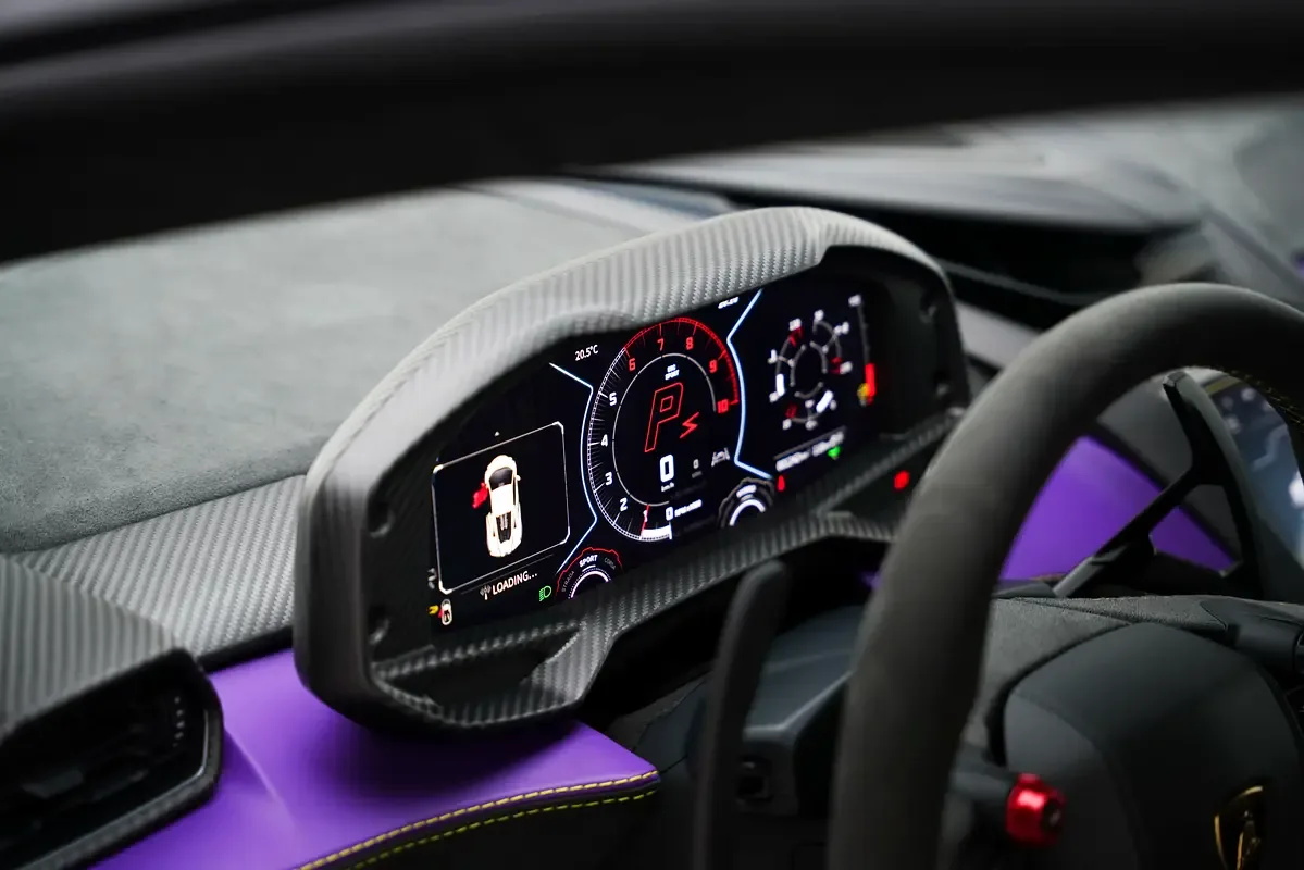 Lamborghini Revuelto 6.5 AMT 4WD (1015 حصان) - 8