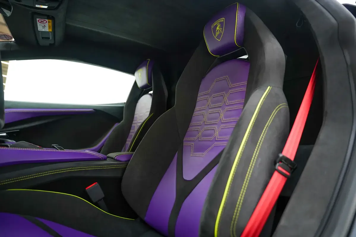 Lamborghini Revuelto 6.5 AMT 4WD (1015 حصان) - 11