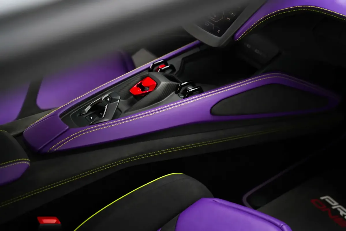 Lamborghini Revuelto 6.5 AMT 4WD (1015 حصان) - 13