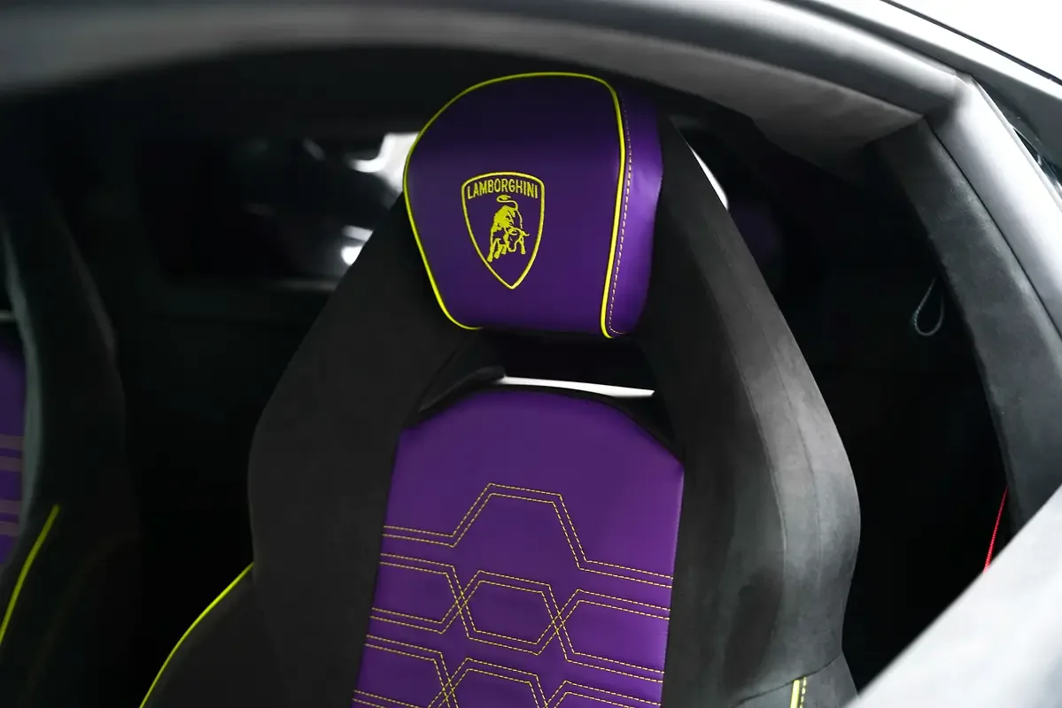 Lamborghini Revuelto 6.5 AMT 4WD (1015 حصان) - 12