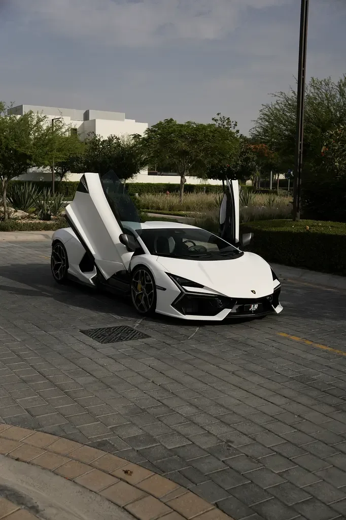 Lamborghini Revuelto 6.5 AMT 4WD (1015 hp)