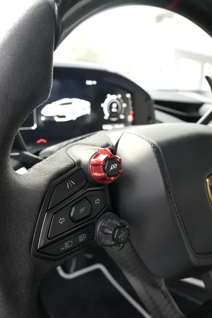Lamborghini Revuelto 6.5 AMT 4WD (1015 hp) - 5