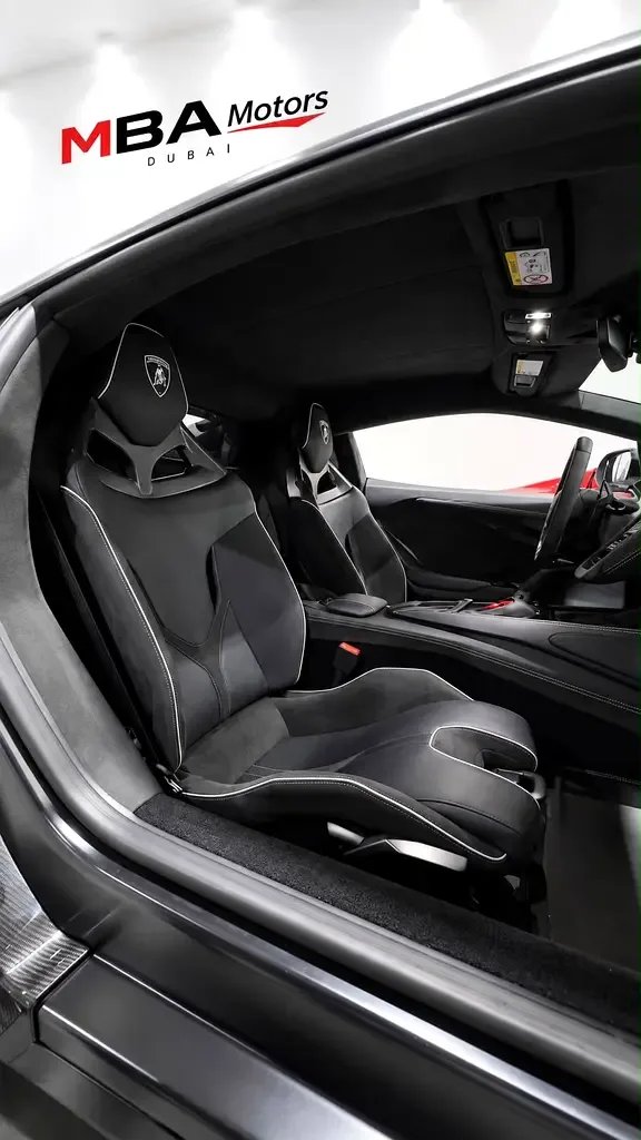 Lamborghini Revuelto 6.5 AMT 4WD (1015 حصان) - 16