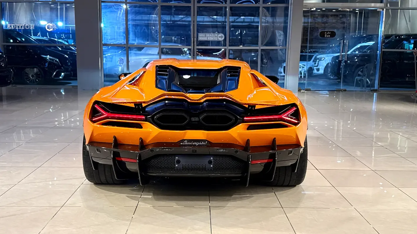 Lamborghini Revuelto 6.5 AMT 4WD (1015 حصان) - 6
