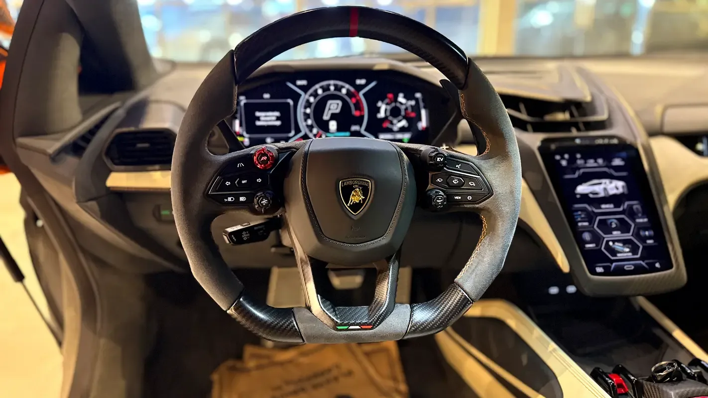 Lamborghini Revuelto 6.5 AMT 4WD (1015 حصان) - 13