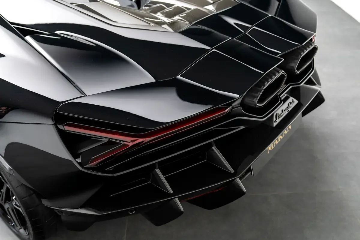 Lamborghini Revuelto 6.5 AMT 4WD (1015 hp) - 5