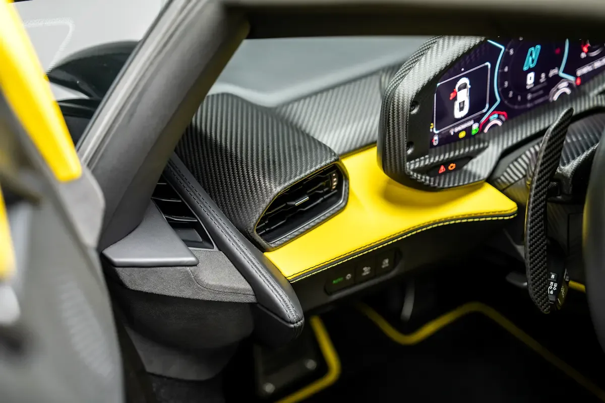 Lamborghini Revuelto 6.5 AMT 4WD (1015 hp) - 17