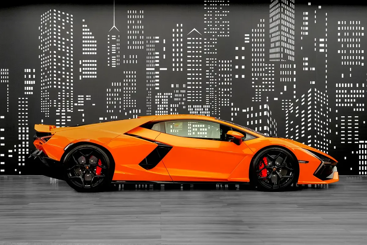 Lamborghini Revuelto 6.5 AMT 4WD (1015 hp) - 10