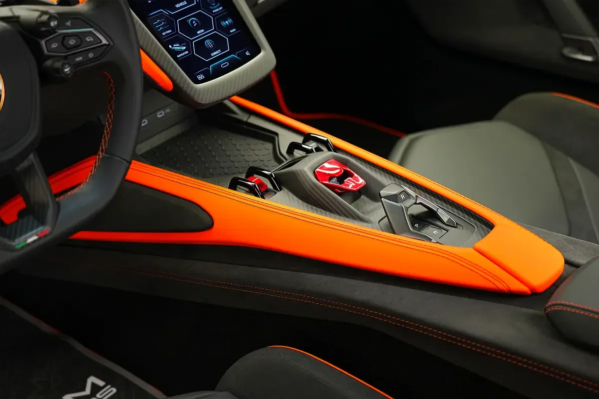 Lamborghini Revuelto 6.5 AMT 4WD (1015 hp) - 17
