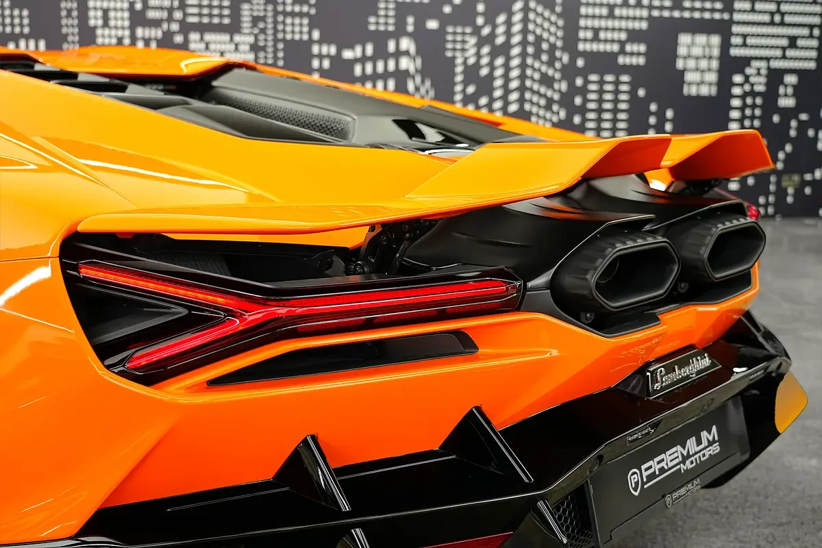 Lamborghini Revuelto 6.5 AMT 4WD (1015 hp) - 18