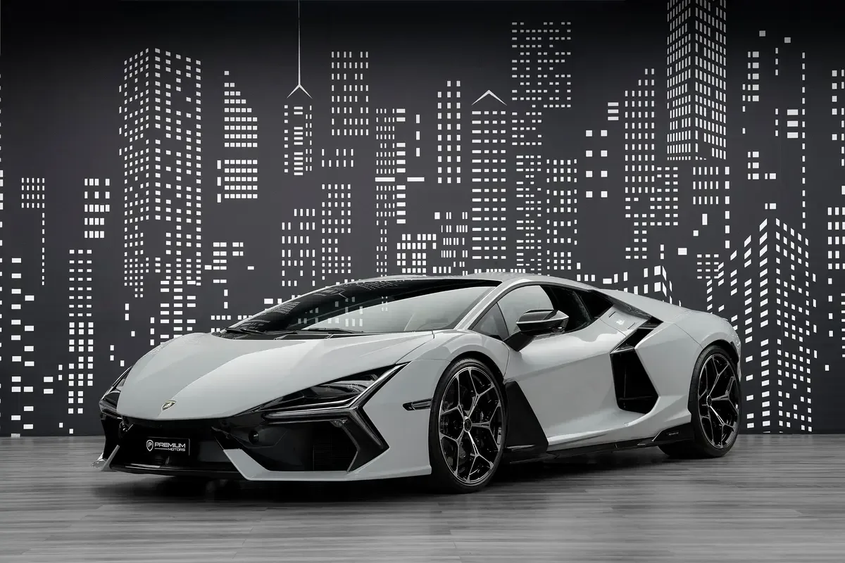 Lamborghini Revuelto 6.5 AMT 4WD (1015 حصان) - 2