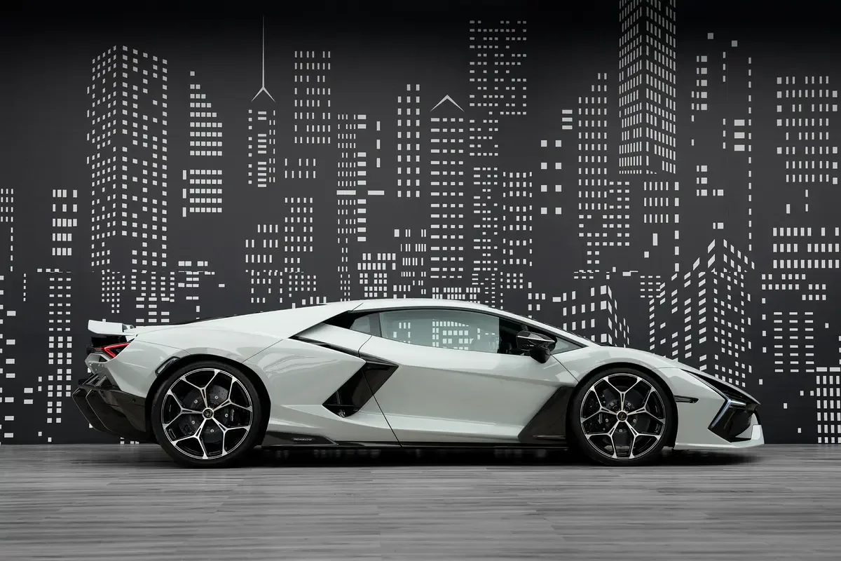 Lamborghini Revuelto 6.5 AMT 4WD (1015 حصان) - 8