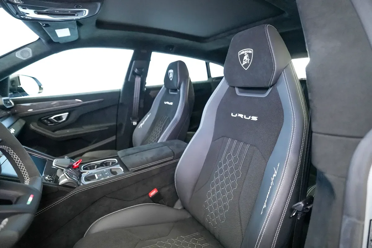 Lamborghini Urus 4.0 AT 4WD (666 حصان) - 9