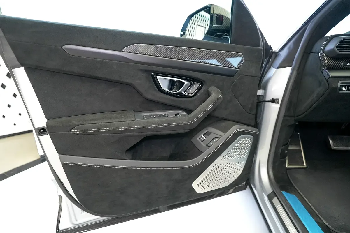 Lamborghini Urus 4.0 AT 4WD (666 حصان) - 7