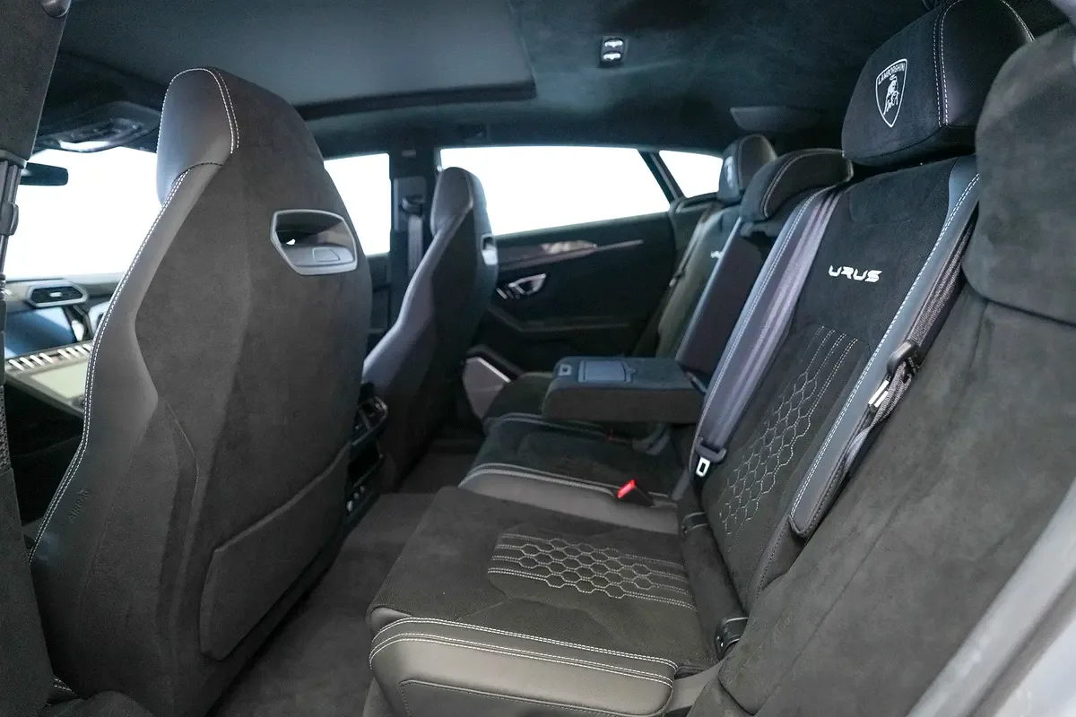 Lamborghini Urus 4.0 AT 4WD (666 حصان) - 10