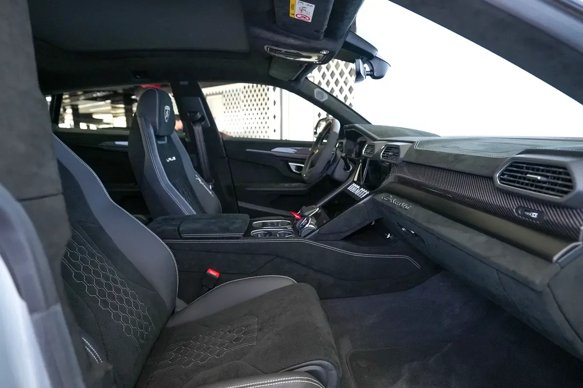 Lamborghini Urus 4.0 AT 4WD (666 حصان) - 15