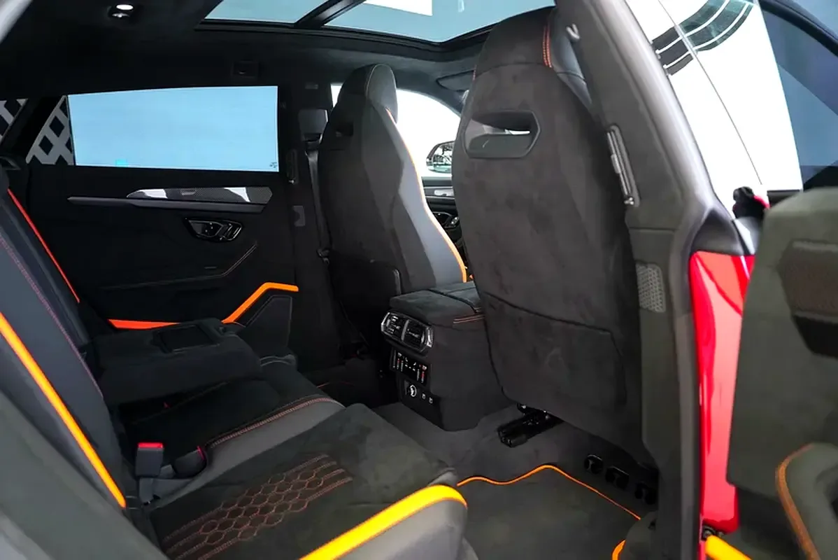 Lamborghini Urus 4.0 AT 4WD (666 hp) - 12