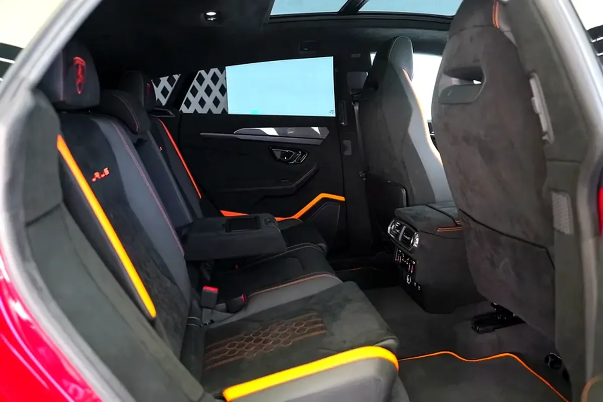 Lamborghini Urus 4.0 AT 4WD (666 hp) - 13
