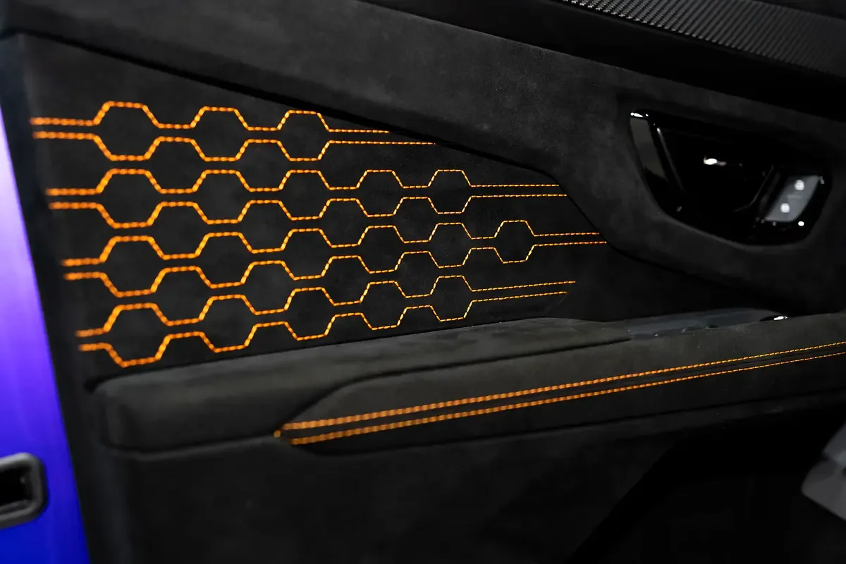Lamborghini Urus 4.0 AT 4WD (666 حصان) - 14