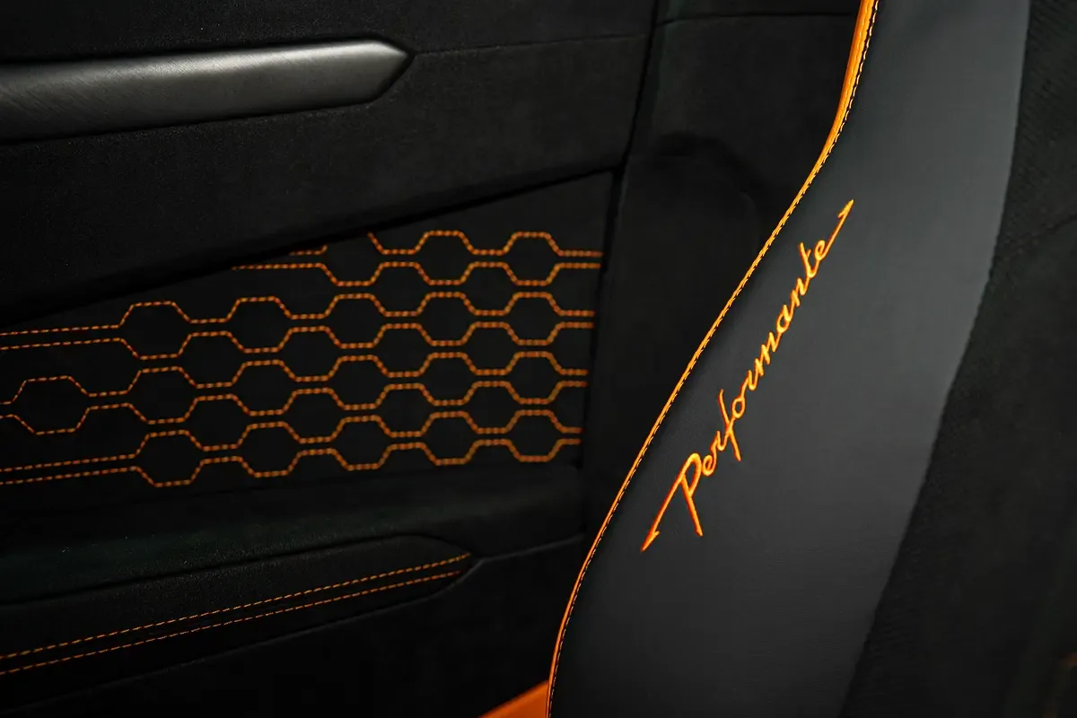 Lamborghini Urus 4.0 AT 4WD (666 حصان) - 16