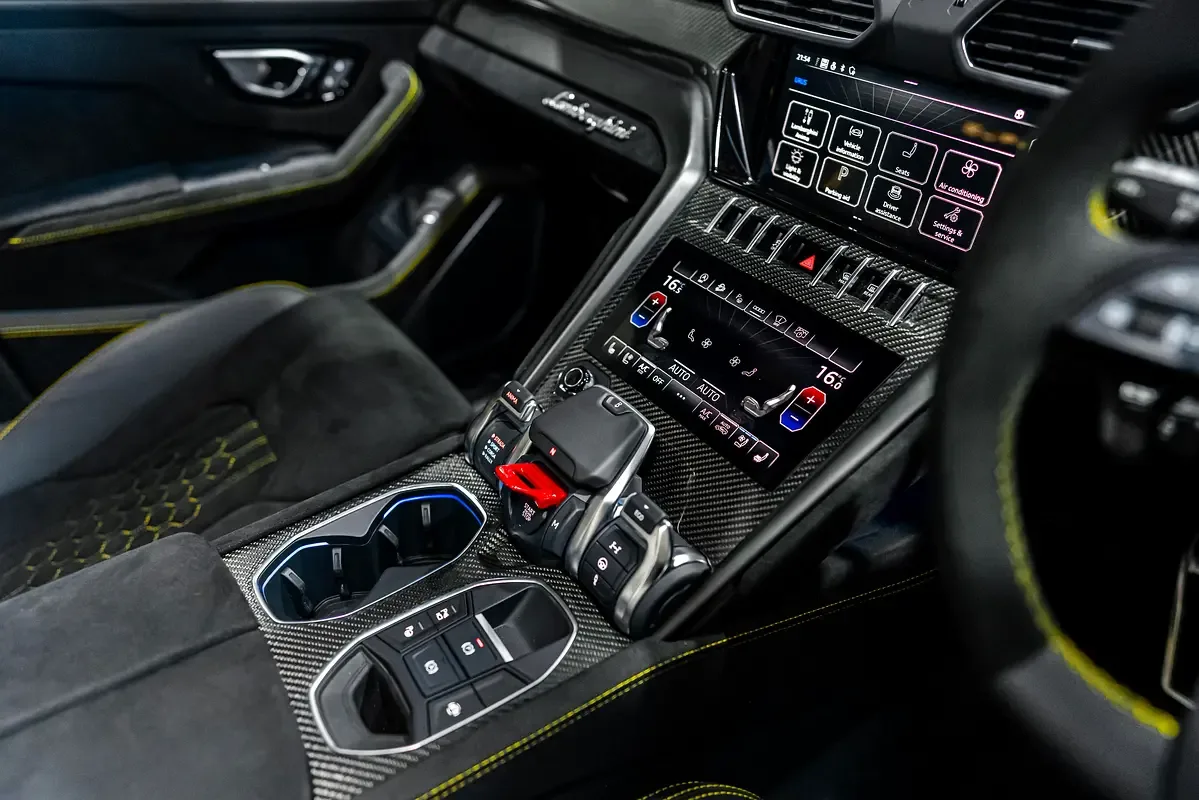 Lamborghini Urus 4.0 AT 4WD (666 حصان) - 10