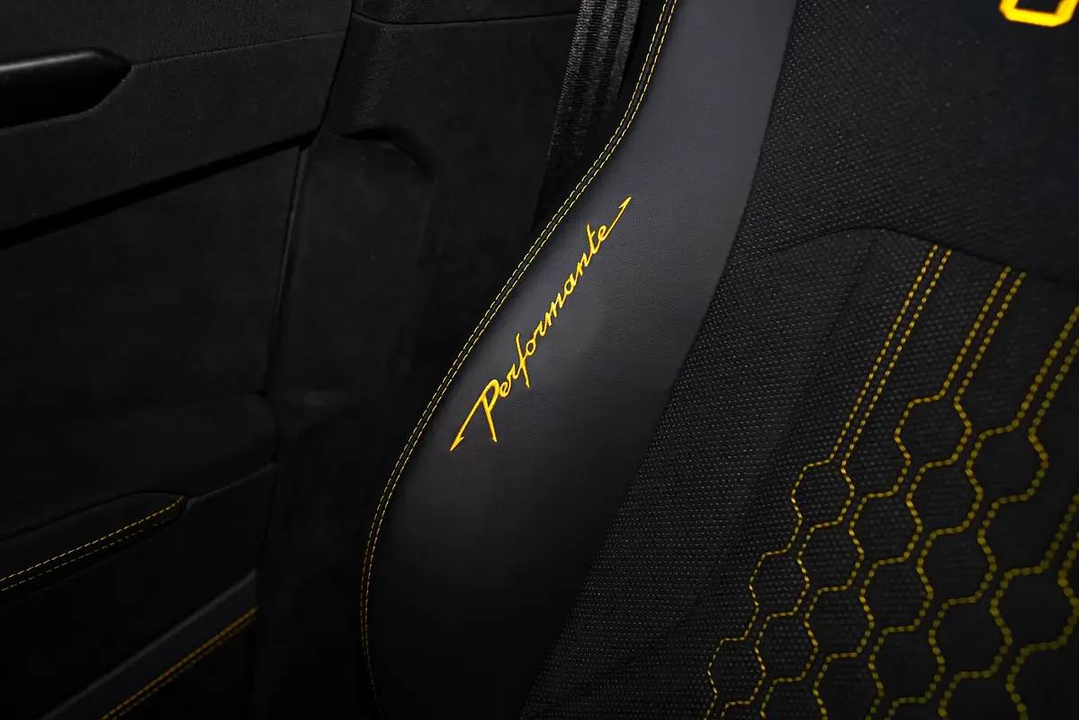 Lamborghini Urus 4.0 AT 4WD (666 حصان) - 15