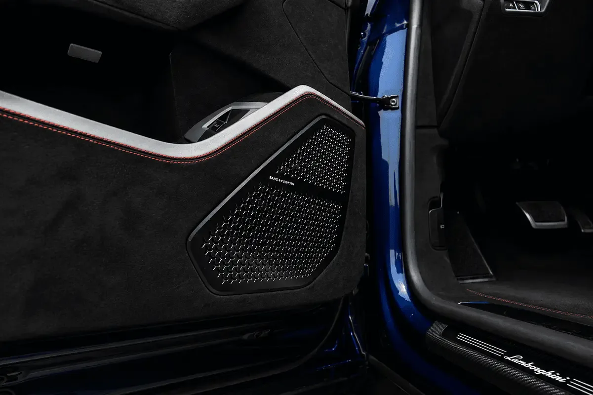 Lamborghini Urus 4.0 AT 4WD (666 حصان) - 12