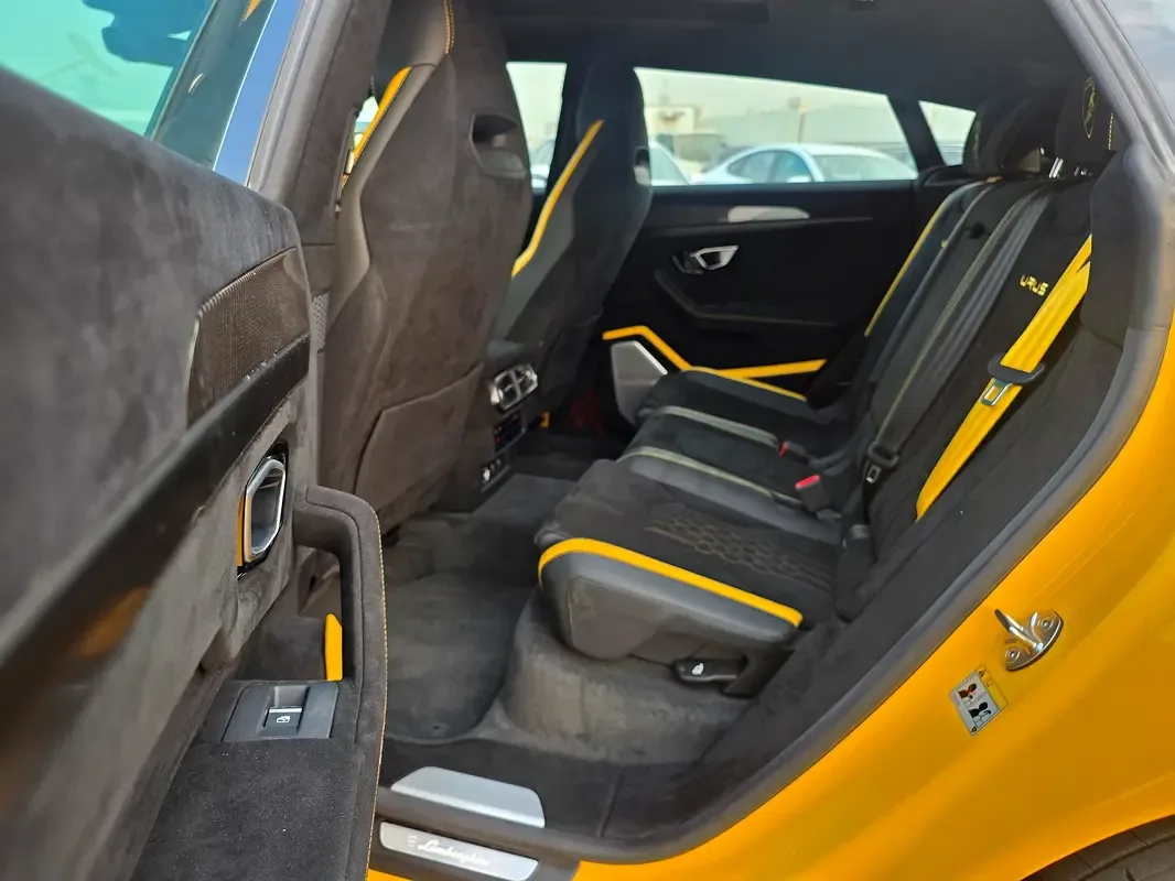 Lamborghini Urus 4.0 AT 4WD (666 حصان) - 9