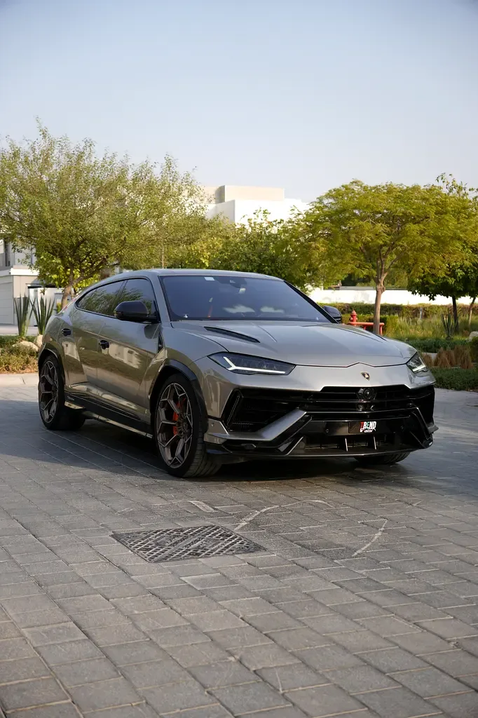 Lamborghini Urus 4.0 AT 4WD (666 hp)