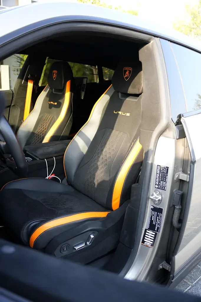 Lamborghini Urus 4.0 AT 4WD (666 hp) - 4
