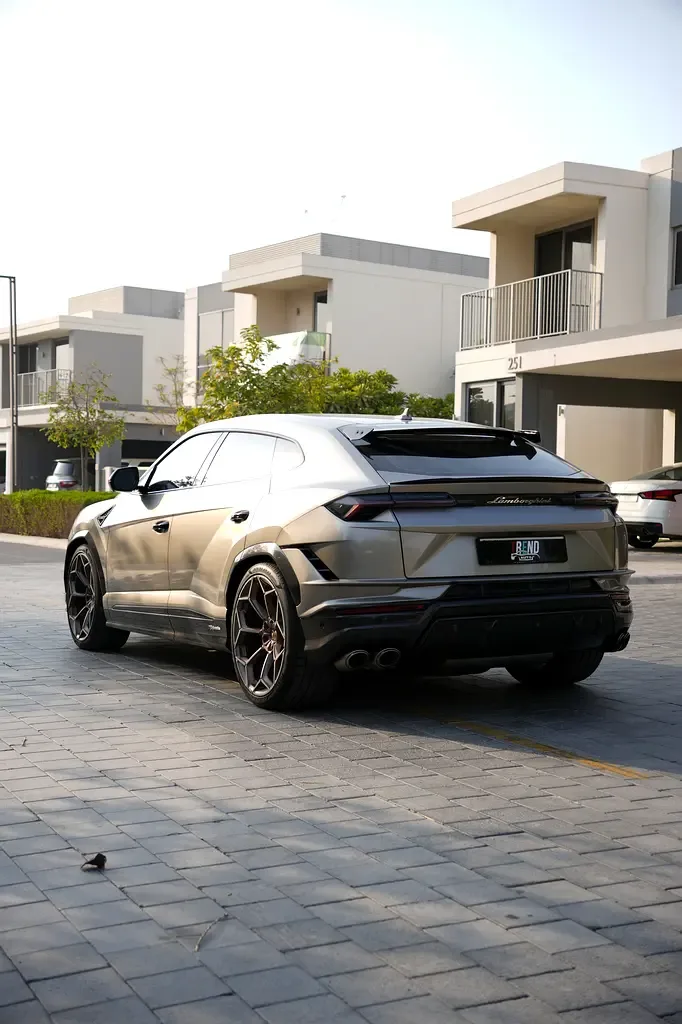 Lamborghini Urus 4.0 AT 4WD (666 hp) - 2