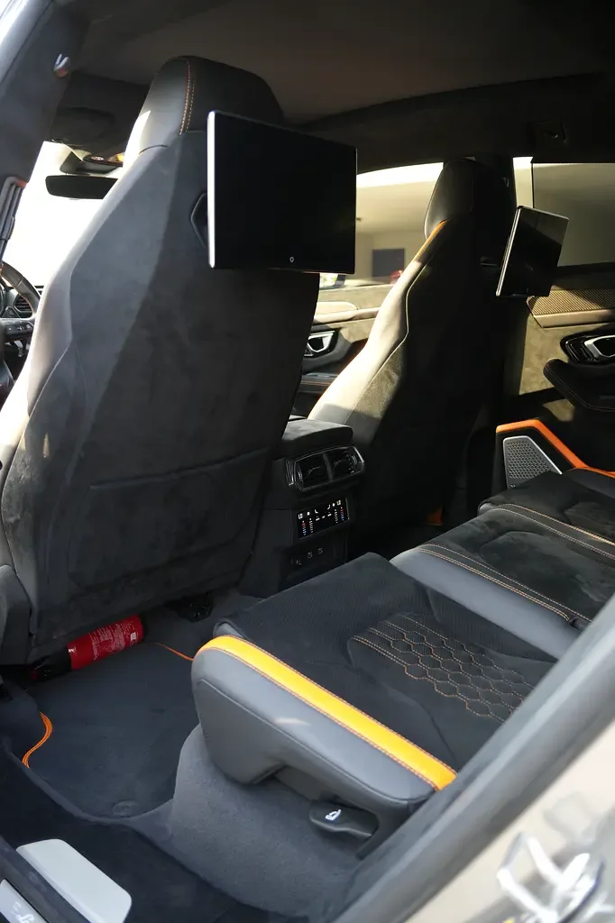 Lamborghini Urus 4.0 AT 4WD (666 hp) - 9