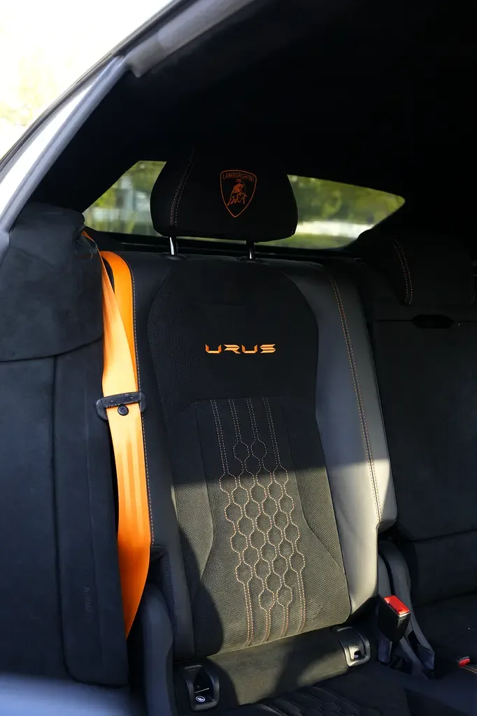 Lamborghini Urus 4.0 AT 4WD (666 hp) - 11