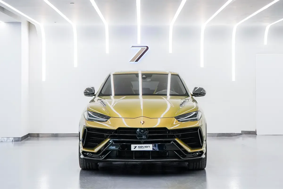 Lamborghini Urus 4.0 AT 4WD (666 hp)
