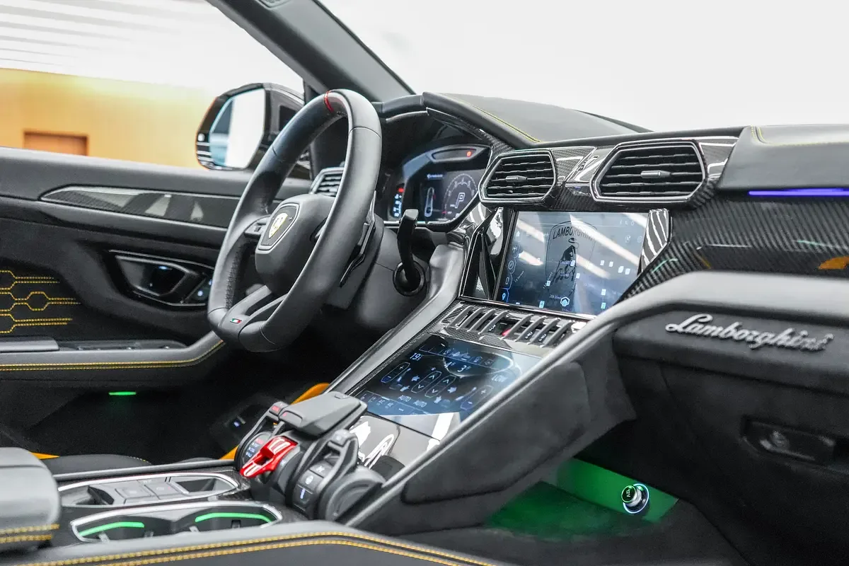 Lamborghini Urus 4.0 AT 4WD (666 hp) - 10