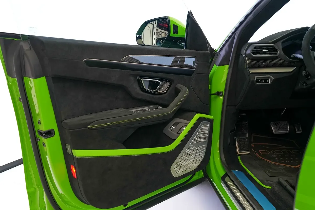 Lamborghini Urus 4.0 AT 4WD (666 حصان) - 11