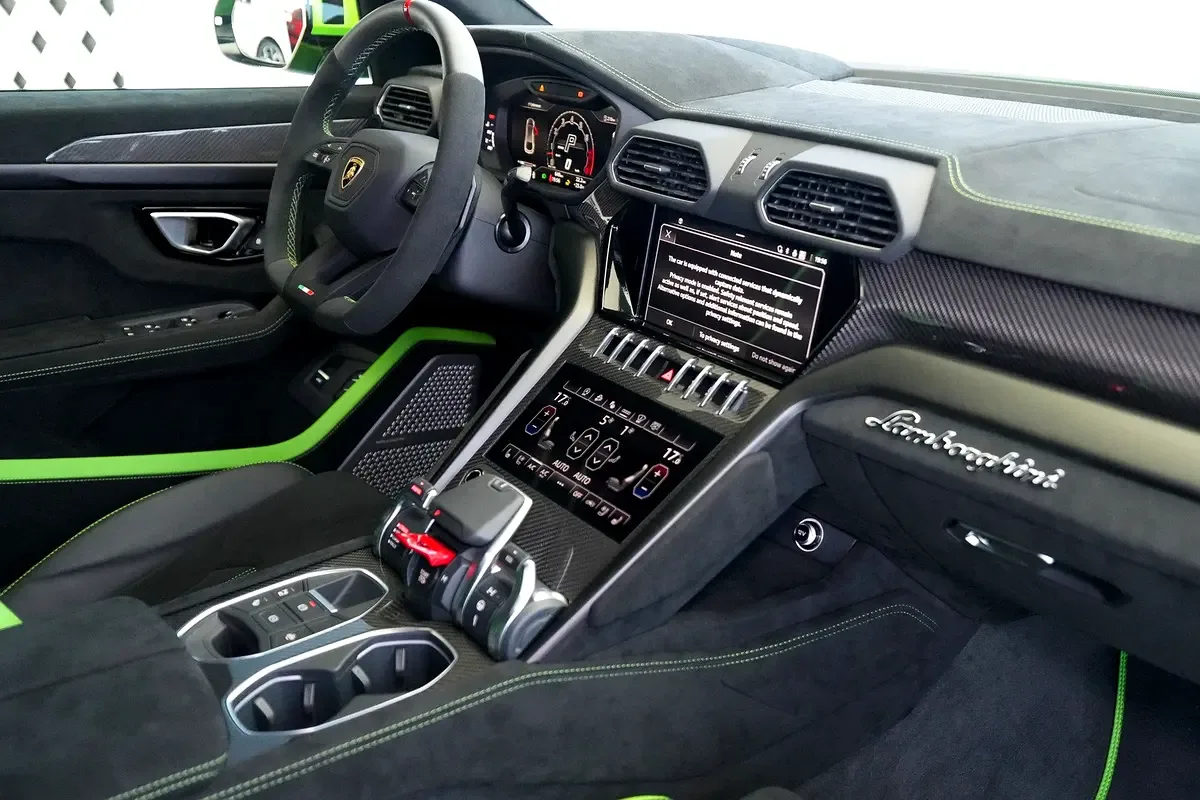 Lamborghini Urus 4.0 AT 4WD (666 حصان) - 19