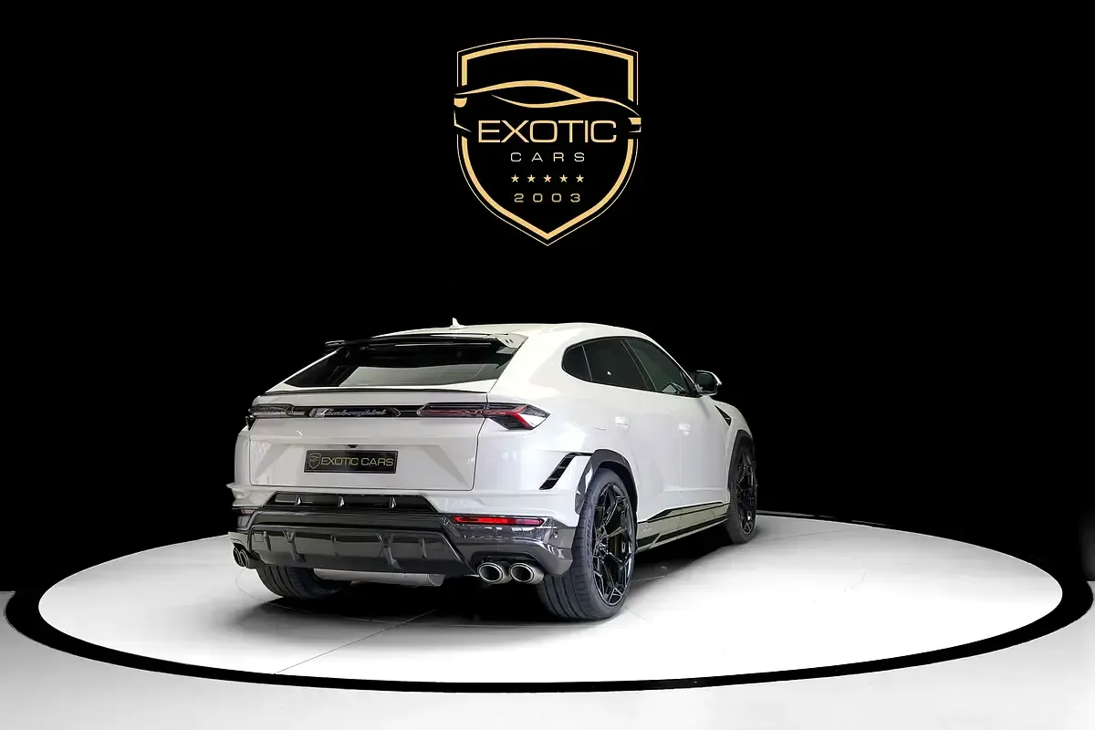 Lamborghini Urus 4.0 AT 4WD (666 حصان) - 3