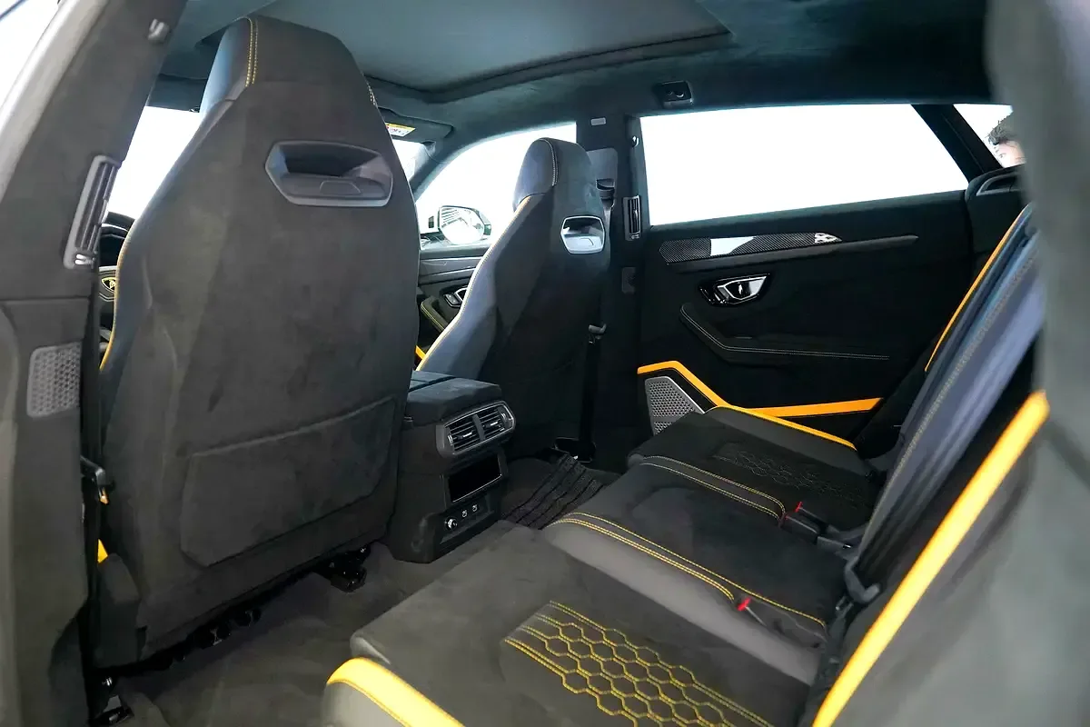 Lamborghini Urus 4.0 AT 4WD (666 حصان) - 9