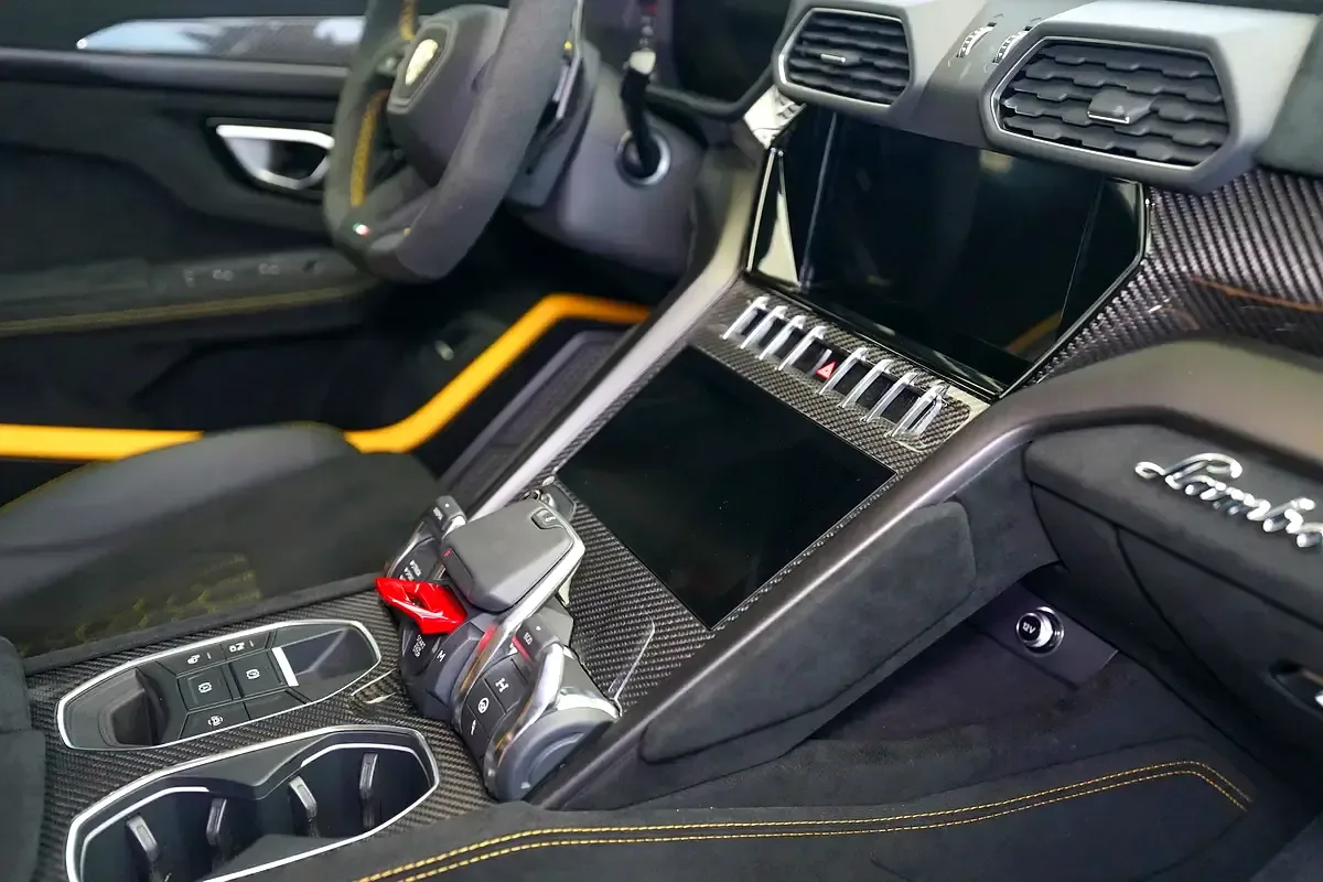 Lamborghini Urus 4.0 AT 4WD (666 حصان) - 13