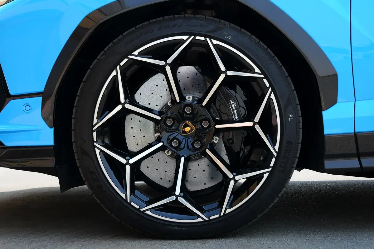 Lamborghini Urus 4.0 AT 4WD (666 حصان) - 7
