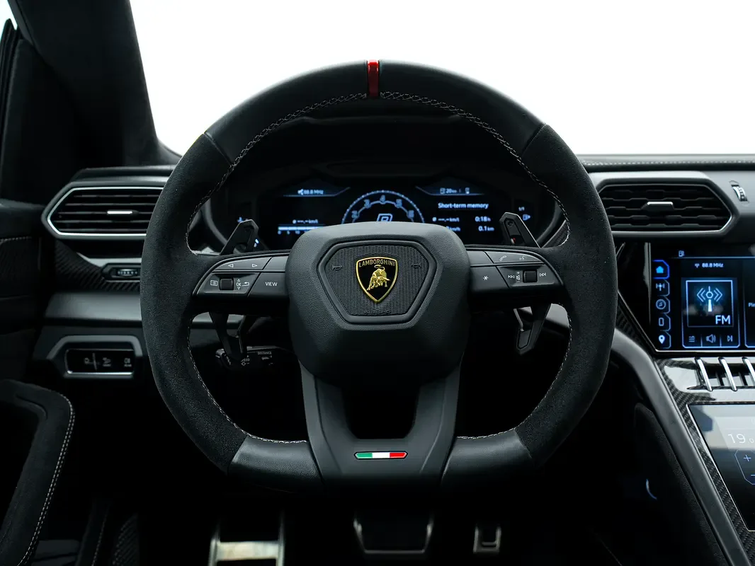Lamborghini Urus 4.0 AT 4WD (666 hp) - 14