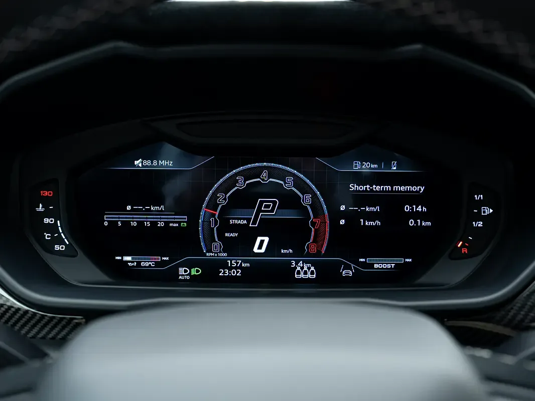 Lamborghini Urus 4.0 AT 4WD (666 hp) - 15