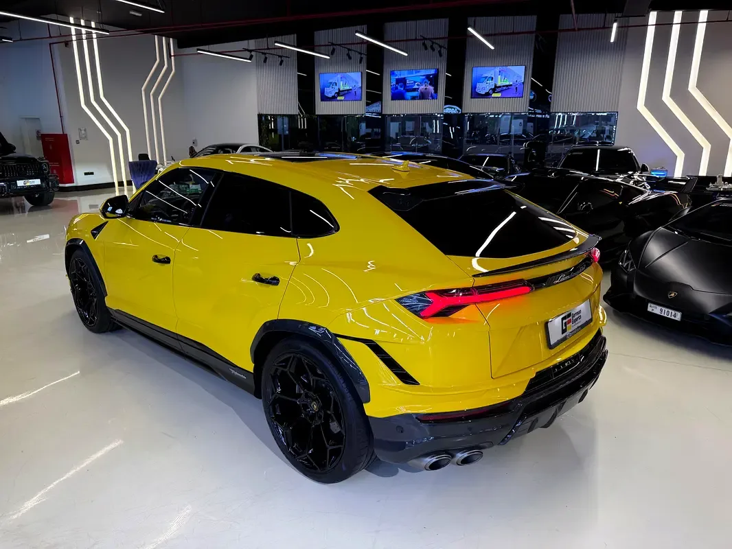 Lamborghini Urus 4.0 AT 4WD (666 hp) - 9