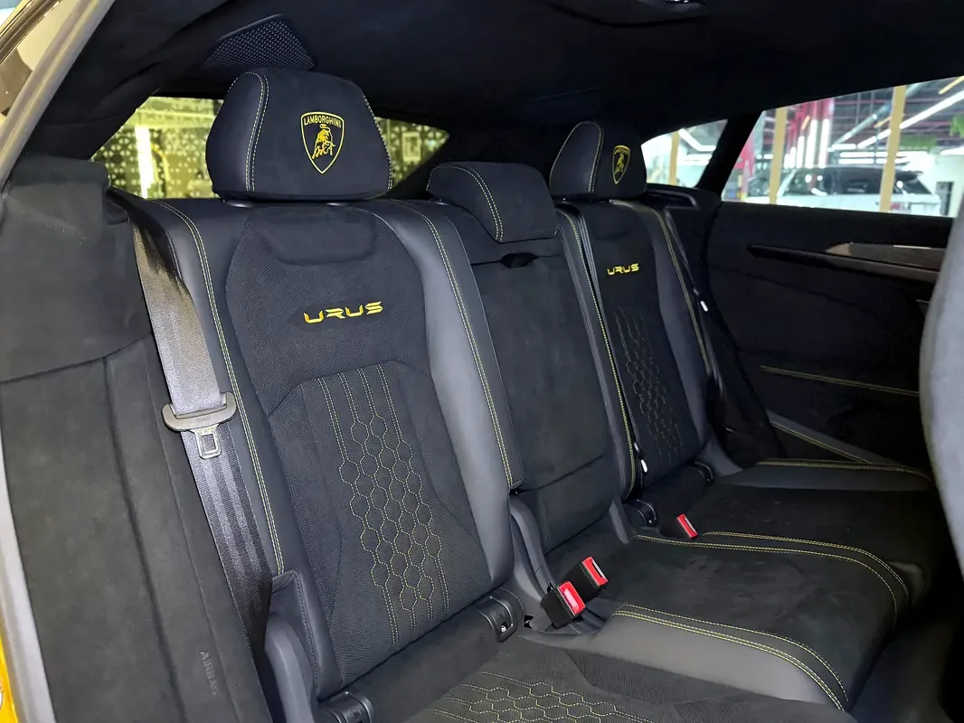 Lamborghini Urus 4.0 AT 4WD (666 hp) - 17