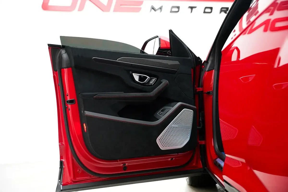 Lamborghini Urus 4.0 AT 4WD (666 حصان) - 10