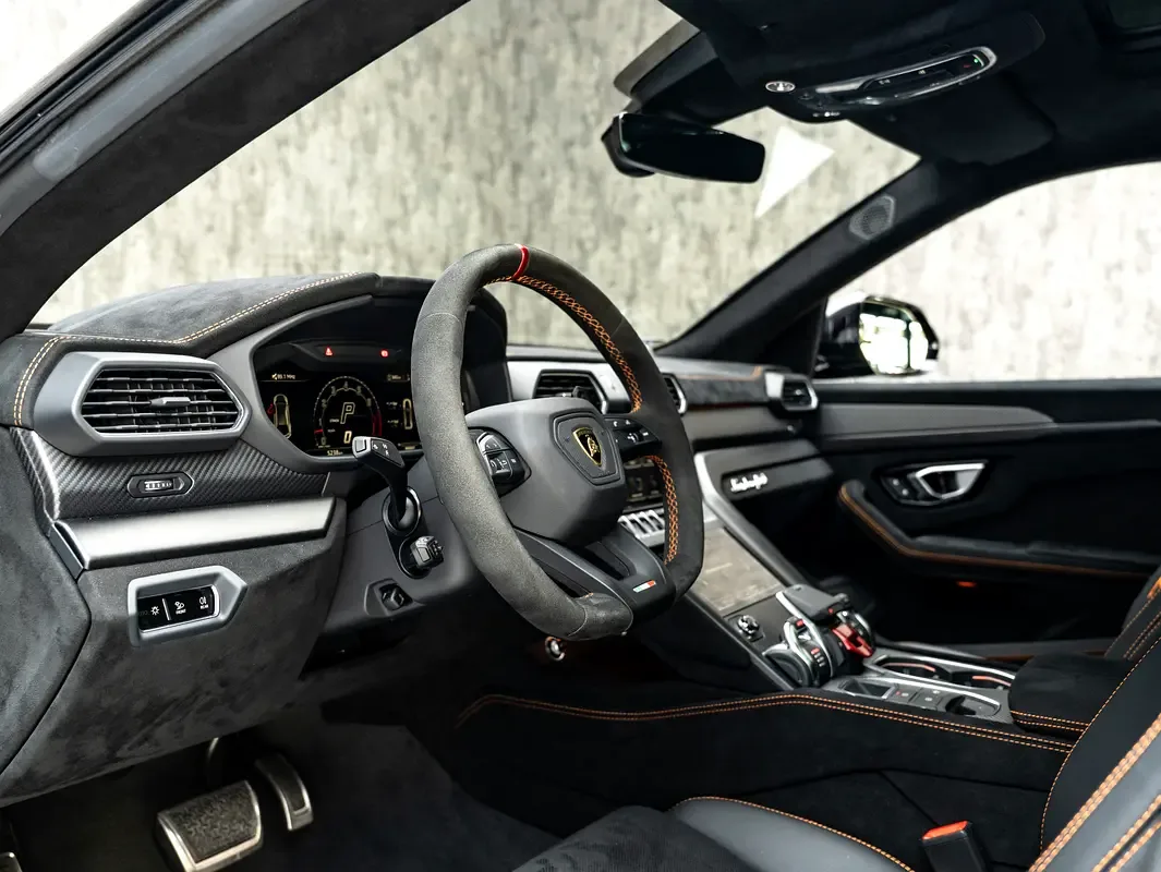 Lamborghini Urus 4.0 AT 4WD (666 hp) - 10