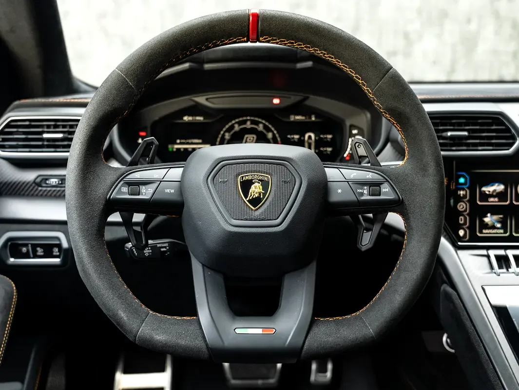Lamborghini Urus 4.0 AT 4WD (666 hp) - 11